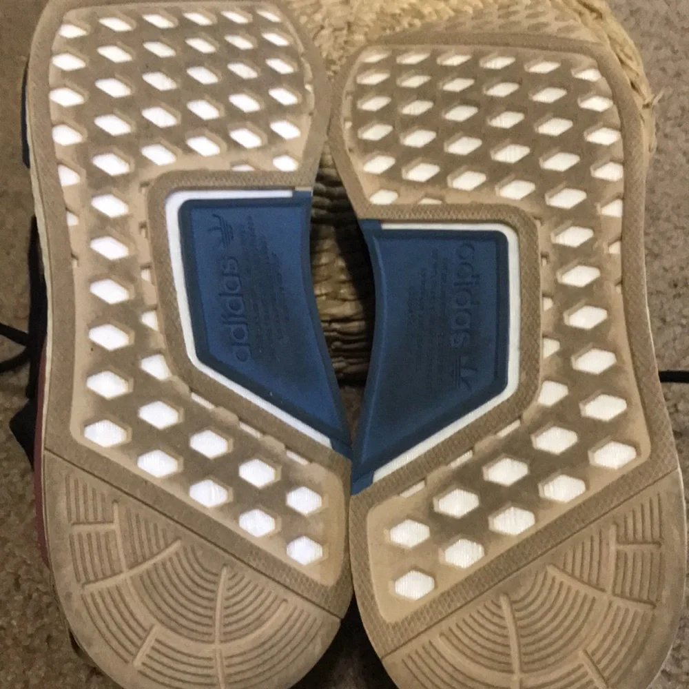 Big Kids NMD R1 V2 Casual Sneakers from Finish Line - Picture 5 of 5